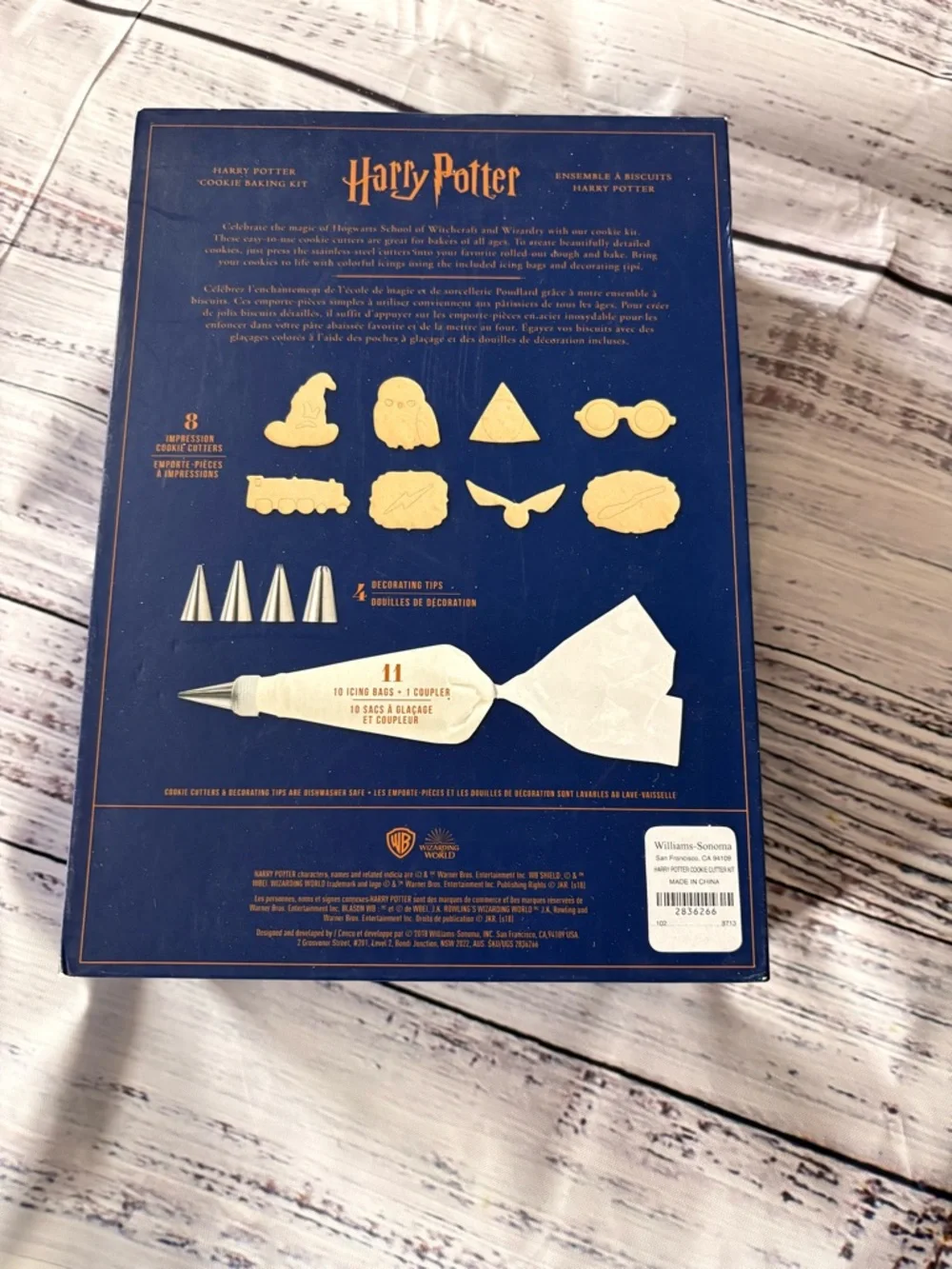 Williams Sanoma Harry Potter Cookie Kit - Navy and Gold